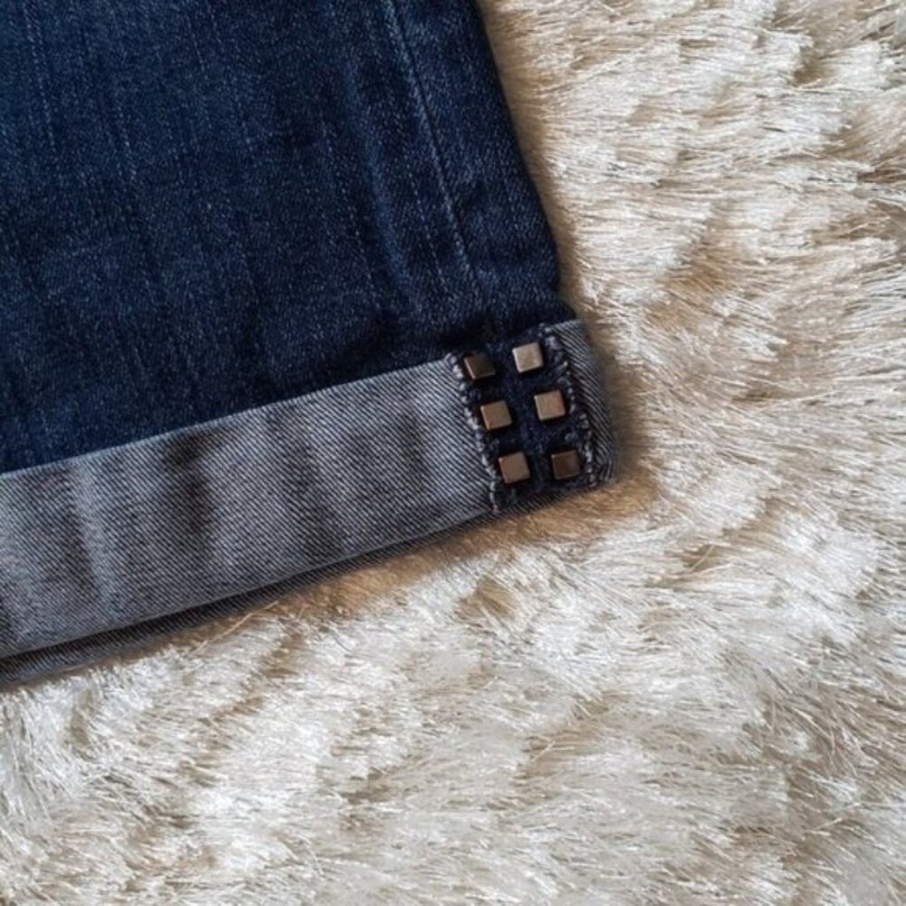 5/$25 WHBM Capri Jeans - Picture 4 of 4